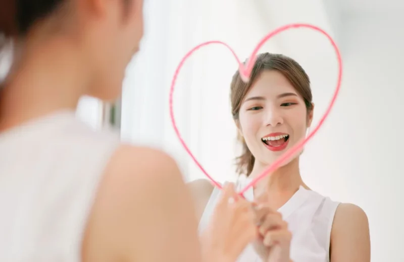 วิธีสร้างความมั่นใจในตัวเองแบบง่าย ๆ ได้ผลจริง